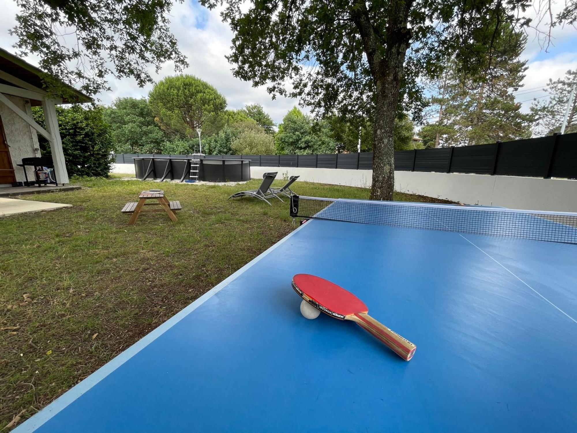 Villa Au Calme Avec Piscine, Grand Jardin Et Studio Independant Andernos-les-Bains Oda fotoğraf